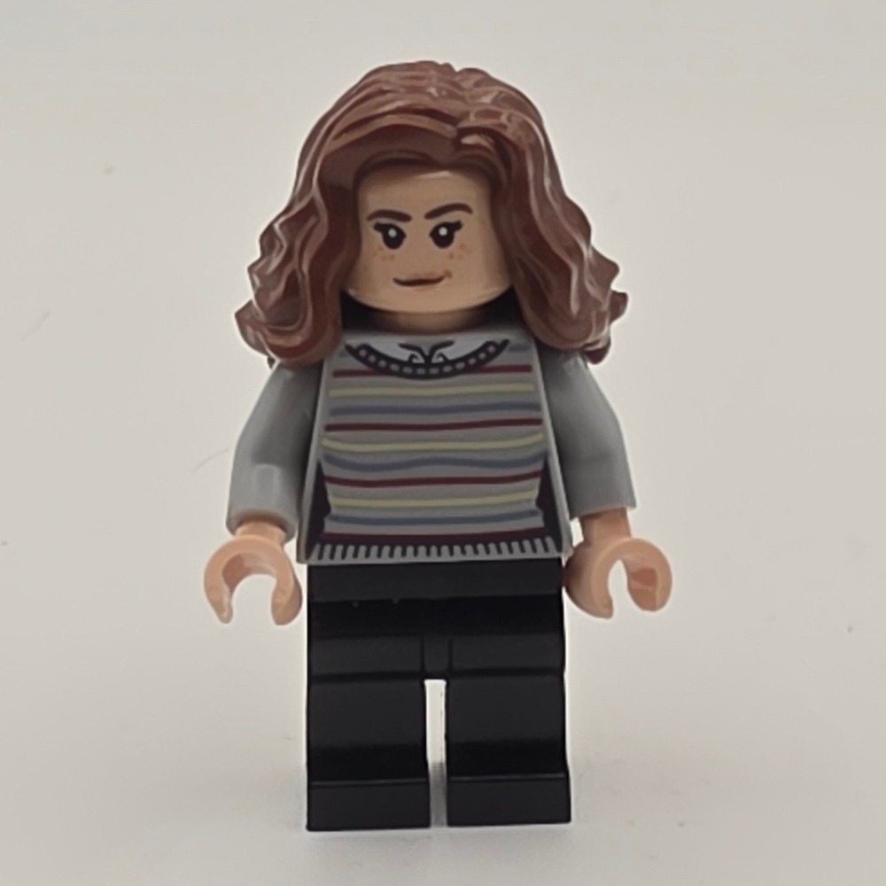 LEGO Minifigure Hermione Granger Small Grey Striped Sweater Excellent